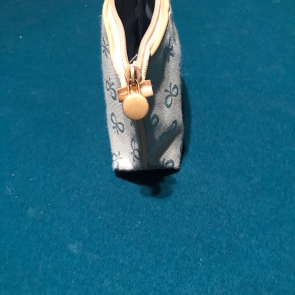 Small make up bag for travel - Picture 6 of 6